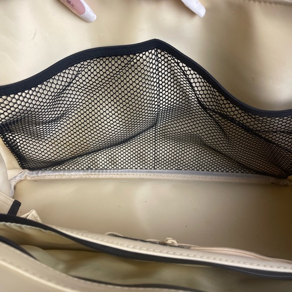 Medela Black and Tan Baby Bag - Picture 12 of 12